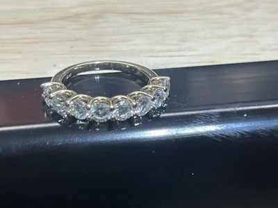 Banda de diamantes de oro amarillo de 14 quilates de 2 quilates Foto 1 de 4