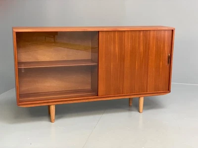 Vintage Teak Glazed Shelving Unit Beaver & Tapley Mid Century 1960s EB10139 MWOO - Image 1 of 4