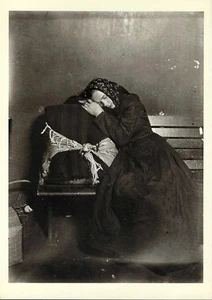 Vintage Postcard, Lewis W. Hine, Slovak Woman, Ellis Island, Photograph, unused - Picture 1 of 2