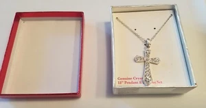 COLLAR CRUZ TONO PLATA CRISTAL GENUINO NUEVO CON ETIQUETAS - Imagen 1 de 4