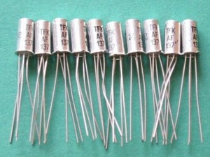 10 x AF137 Germanium Transistor TFK