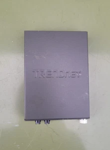 TRENDnet Transceiver Fiber Media Converter TFC-110MST H/W:D3.1R 10/100 Base TX - Picture 1 of 4