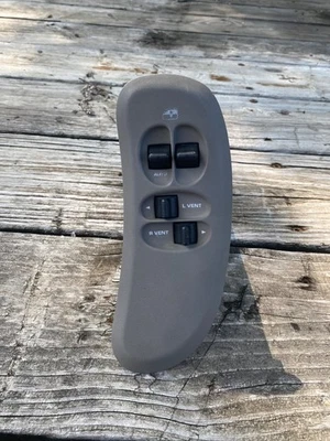 Interruptor de ventana delantera izquierda Chrysler Town and Country 2001-2007 usado sin probar  Foto 1 de 4