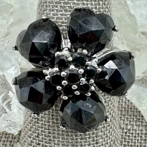 VTG 925 Thailand Flower Cocktail Ring Black Hematite Cluster Hearts US Size 8 - Picture 1 of 11