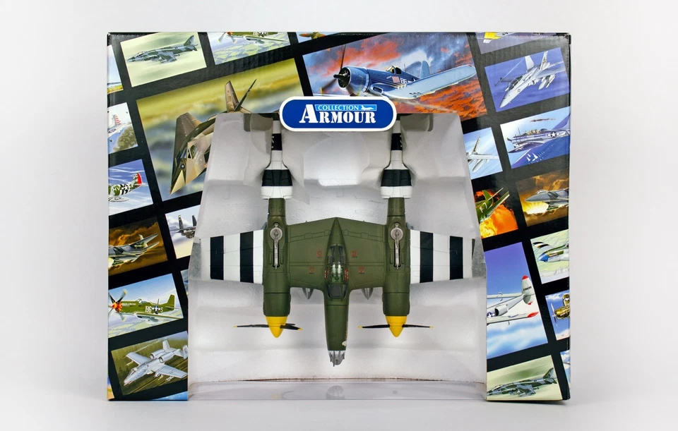 1/48 Franklin Mint B11B612, P-38J “California Cutie”, 1st Lt. Richard Loehnert   - Image 1 of 4