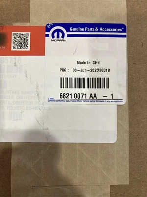 Cubierta del colector de admisión - Mopar (68210071AA) 2013-2024 RAM Foto 1 de 3