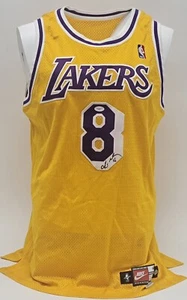 KOBE BRYANT 1998-99 SIGNED GAME USED JERSEY ‘08 GFC LOP, MEARS, Miedema, JSA LOA - Picture 1 of 15