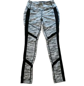 Avia Women's Leggings with Side Pockets Gray Black White Mesh Sz Small 4-6 - Bild 1 von 11