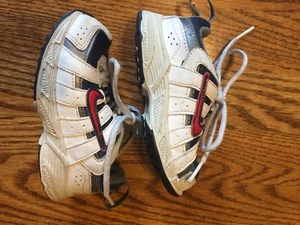 Toddler Size 6 C Nike Tennis Shoes  Very Good Condition - Picture 1 of 9