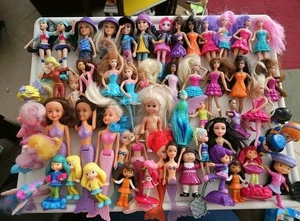 Gran Lote de Muñecas Barbie Miniatura De Colección + Otras y Little Pony 60 Muñecas En muy buena condición - Imagen 1 de 9