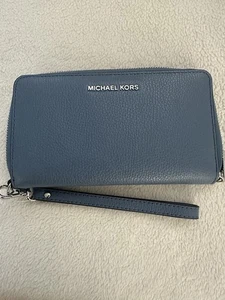 Michael Kors Mercer Large Leder Smartphone Armband Blau - Bild 1 von 12