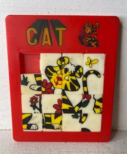Vintage Cat Puzzle Sliding Tiles Brain Teaser Pocket Travel Game Toy - Picture 1 of 3