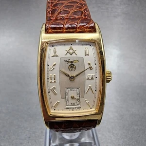 Reloj Hamilton Masónico Tank Hombre 23mm Esfera Plateada Tono Dorado Rectángulo Batería Nueva - Imagen 1 de 11