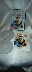 ITS A WONDERFUL LIFE (DVD, 2009, 2-Disc Set, PS Colorized/BWl - Picture 1 of 3