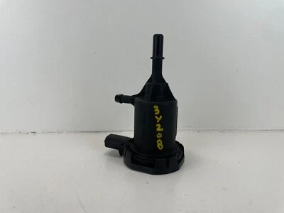 Dodge Avenger 2010-2014 válvula de purga de bote de vapor de combustible OEM, 4891741AA Foto 1 de 4