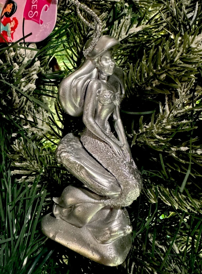 2025 Plata Ariel en La Princesa Sirenita Árbol de Navidad Adorno, Nuevo Foto 1 de 1