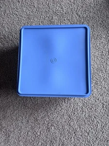Vintage Tupperware X-large Jumbo Square Keeper Container with lid 12x12x 5 Blue - Picture 1 of 3