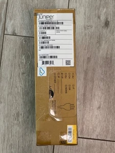 Juniper Networks SRX300 Services Gateway - Open Box - Photo 1/3