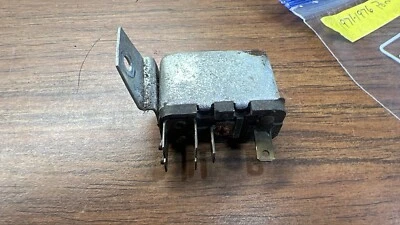 1971 - 1976 Pontiac Oldsmobile Buick Power Bench Seat 6 Way Relay #2  - Изображение 1 из 4