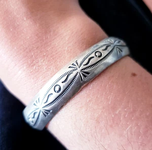 JASON LIVINGSTON NAVAJO Sterling Silver 6.5" Etched Cuff Bracelet Southwestern - Picture 1 of 10