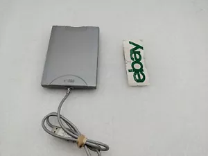 Smartdisk VST FDUSB-TM Titanium 3.5" Floppy Disk Drive USB Powered - Picture 1 of 6