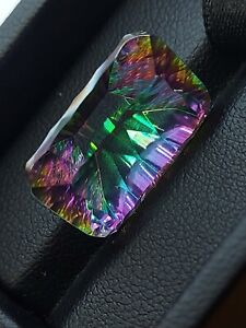 Top grade Rainbow Quartz gemstone - faceted natural mystic Quartz 22.10 CTS