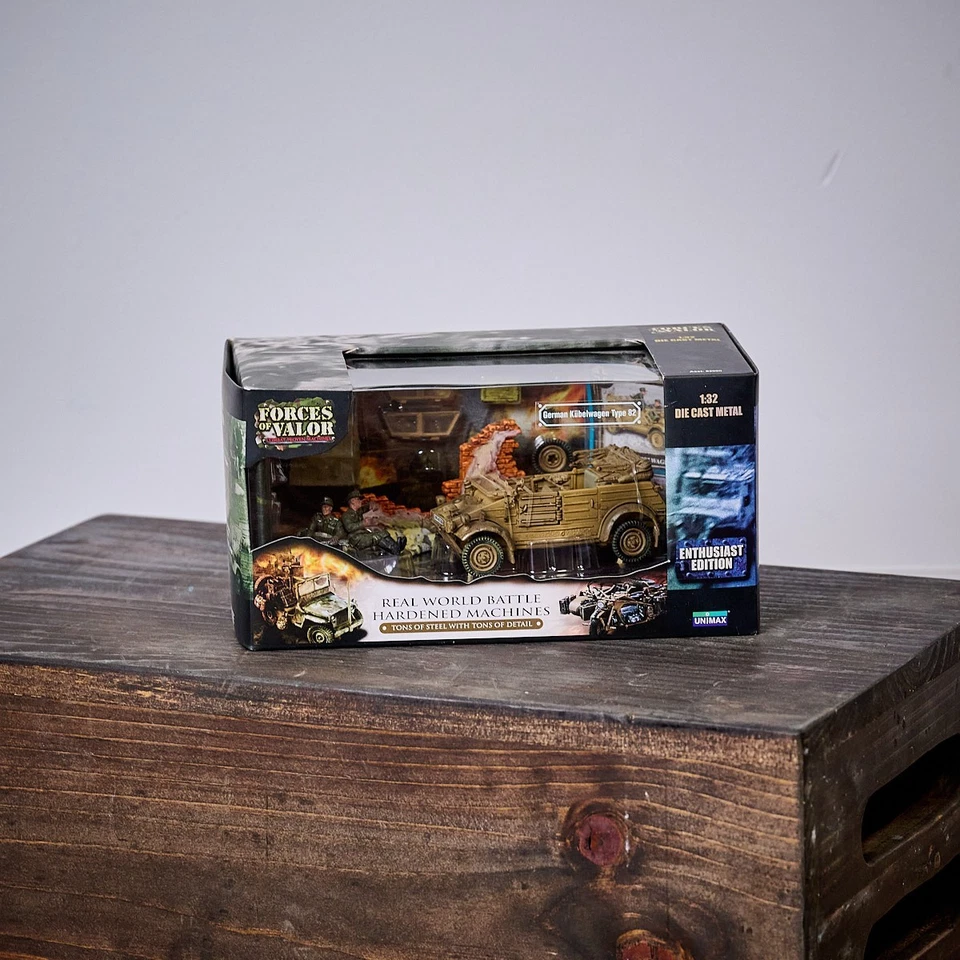 Fuerzas del Valor 1:32 - VW‐82 alemán Kübelwagen (tipo 82) - (82305) Foto 1 de 1