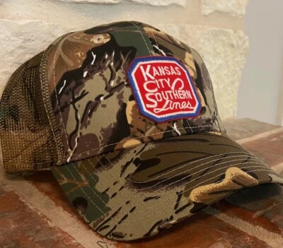 Gorra/Sombrero - ESTILO CAMUFLAJE -KANSAS CITY SOUTH RR (KCS) #7395 - NUEVO Foto 1 de 3