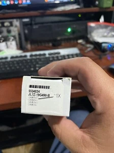 JL3Z 19G490 B - Picture 1 of 1