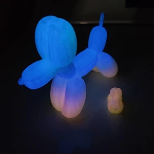 Ballon Hund Figur 4" & Schlüsselanhänger Frost Kristall Regenbogen leuchtet im Dunkeln 3D Druck - Bild 1 von 8
