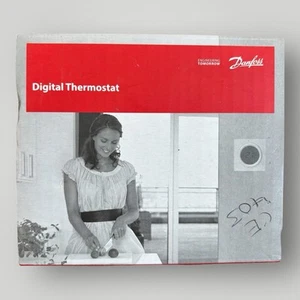 Danfoss TP5001B Battery Digital Electronic Programmable Room Thermostat 087N7931 - Picture 1 of 16