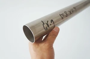 Tubo redondo de tubo de titanio grado 9 (2"" x 0,035"" x 40"") sin costuras de 3al-2,5 V - Imagen 1 de 3