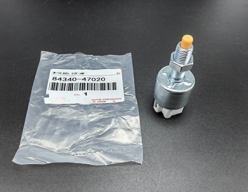 OEM Brake Light Stop Lamp Pedal Switch for Highlander Toyota Lexus LX470 IS350 - Imagem 1 de 1