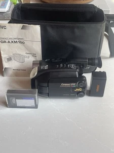 Working Vintage JVC GR-AXM100U Compact VHS Video Tape Camcorder Bundle With Bag - Picture 1 of 9