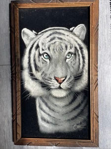 VINTAGE Signed Hand Painted Black Velvet Framed Picture - White Tiger- Mexico - Picture 1 of 9