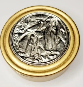 Vintage  Lourdes Rosary Box With Hail Mary Prayer Under Lid French & St. Pendant - Picture 1 of 11