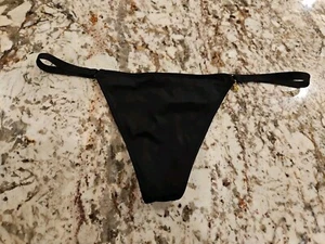 Victoria's Secret Satin V-String Tanga schwarz Einheitsgröße sexy goldener Anhänger - Bild 1 von 3