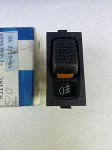 Genuine Ford Sierra 1982-1985 Front Fog Light Switch - 6096335 SAME DAY DISPATCH - Picture 1 of 3