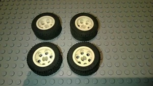 LEGO Reifen Räder 2994 Felgen 4 Stück weiß Zubehör System Stadt 30.4x14 City - Bild 1 von 1