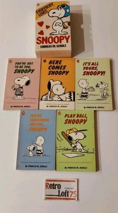 Vintage Everybody Loves Snoopy 5 Book Boxset by Charles M. Schulz. 1981 Coronet. - Picture 1 of 11