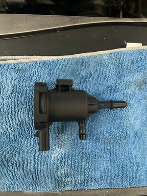 正品罐式净化阀电磁阀适用于道奇充电器,克莱斯勒 300 2008 - 2019 — 第 1/4 张图片