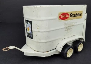 Vintage Tonka Pressed Steel White Stables Horse Trailer Toy Dual Axle - Picture 1 of 7