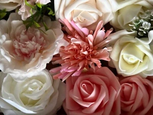 WH Online Foam Mix Flowers 20 Pcs Wedding Bouquet Roses & Wildflowers w/Stems - Picture 1 of 7
