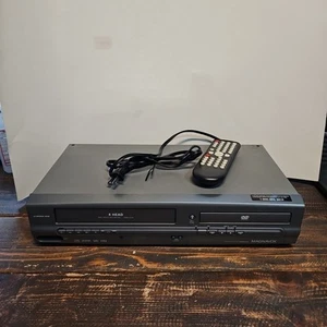 MWD2205 Magnavox DVD/VCR Combo Reproductor Grabadora VHS con Control Remoto Probado Funciona Limpio - Imagen 1 de 8