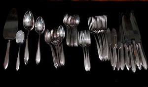 You Pick Oneida Community Plate SilverPlate PATRICIAN 1914 teaspoon butter etc - Picture 1 of 11