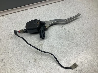 Polaris Phoenix 200 2005 05 freno delantero cilindro maestro Foto 1 de 3