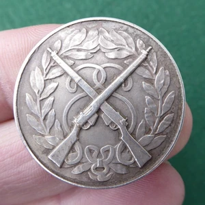 BRITISH MILITARY 20TH ARMOURED BRIGADE SILVERED RIFLE SHOOTING PRIZE MEDAL - Picture 1 of 2