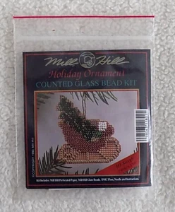 Kit slitta ornamenti natalizi Mill Hill H1 kit perline in vetro contate - Foto 1 di 2