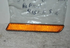 Harley Davidson Reflector Right Hand Amber for Lower Leg P/N 59481-00  H1 - Picture 1 of 3