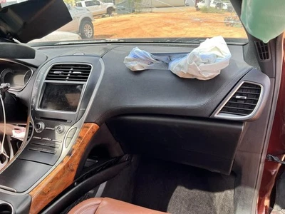 Guantera MKX 2016 104876160 Foto 1 de 4